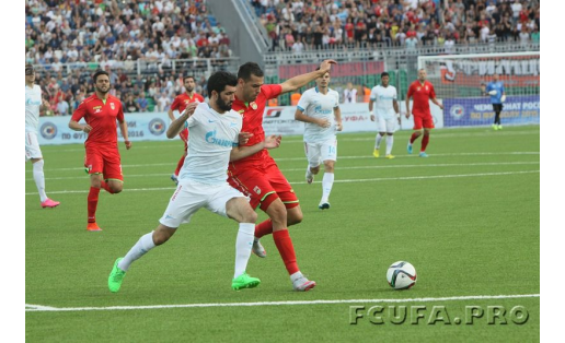 Чемпионат России по футболу. Уфа, 2015. Матч между командами “Уфа” и “Зенит” (С.-Петербург)